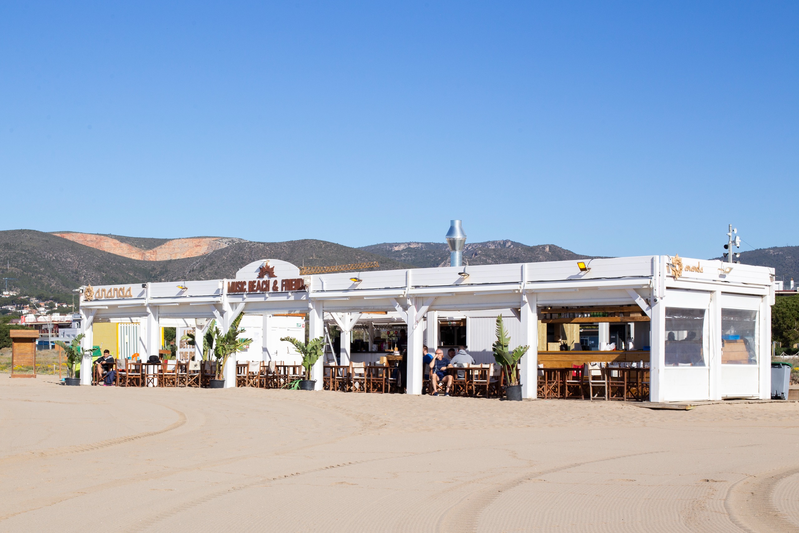 16 chiringuitos junto al mar 4